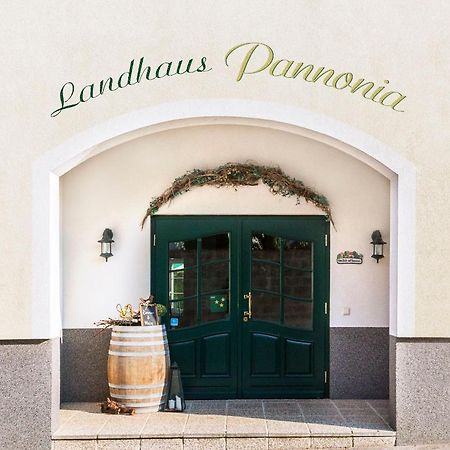 Landhaus Pannonia Mörbisch am See Екстериор снимка
